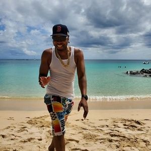 Meet your Posher, Leon